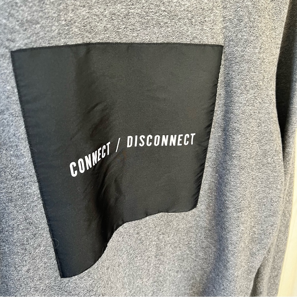 H&M Crew Neck Connect Disconnect Sweatshirt Gray - Picture 4 of 8